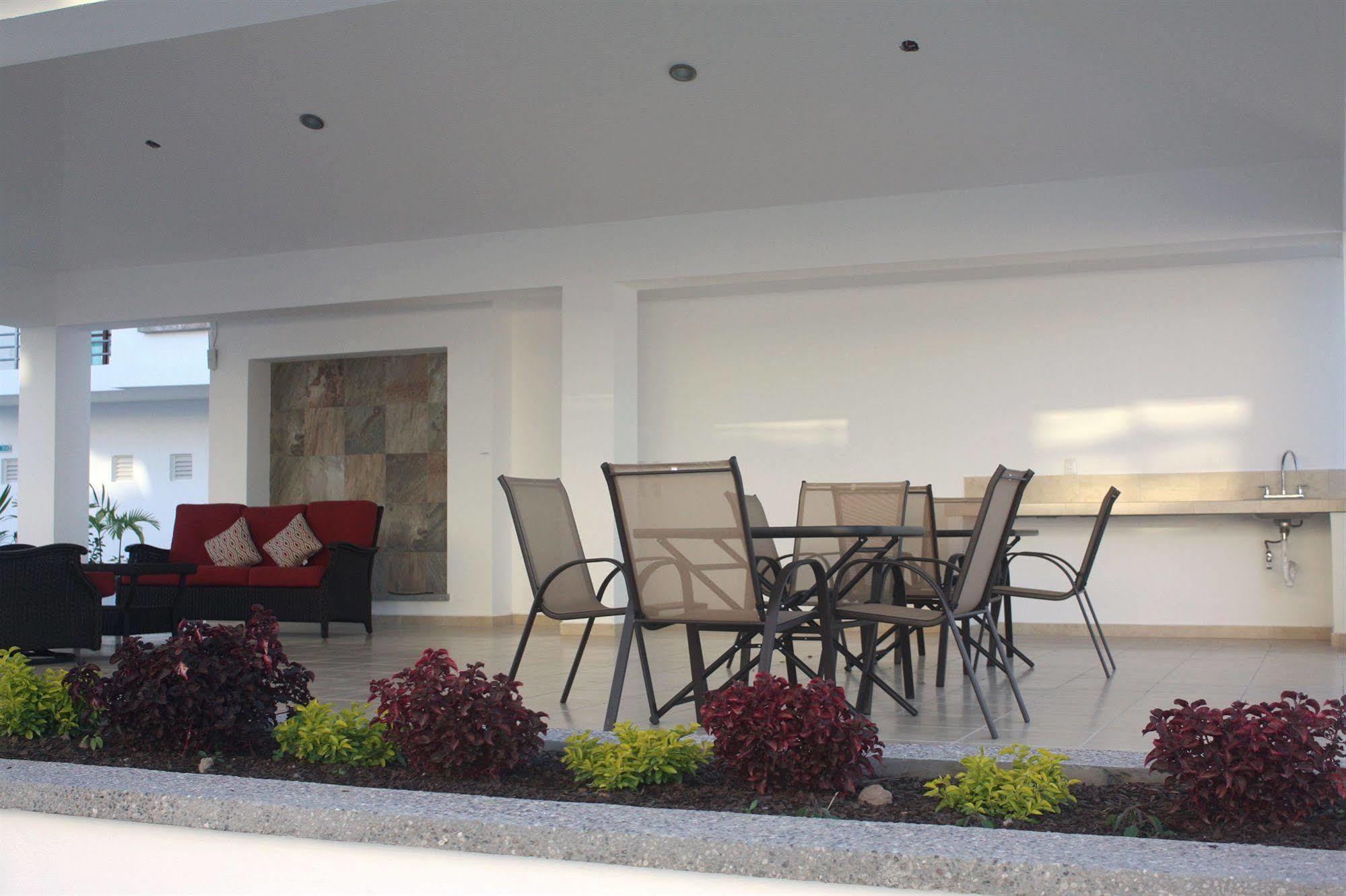 Marena Suites & Apartments Mazatlan Bagian luar foto